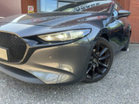 Mazda 3 2.0 e-SkyActiv-X M Hybrid 180 Luxury // HEAD-UP DISPLAY // DODEHOEK // BOSE // ELEK.STOEL+GEHEUGEN // LEDER // 360 CAMERA // 48