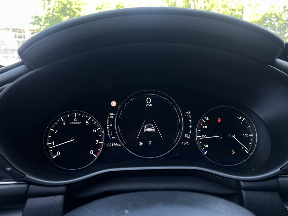 Mazda 3 2.0 e-SkyActiv-X M Hybrid 180 Luxury // HEAD-UP DISPLAY // DODEHOEK // BOSE // ELEK.STOEL+GEHEUGEN // LEDER // 360 CAMERA // 5