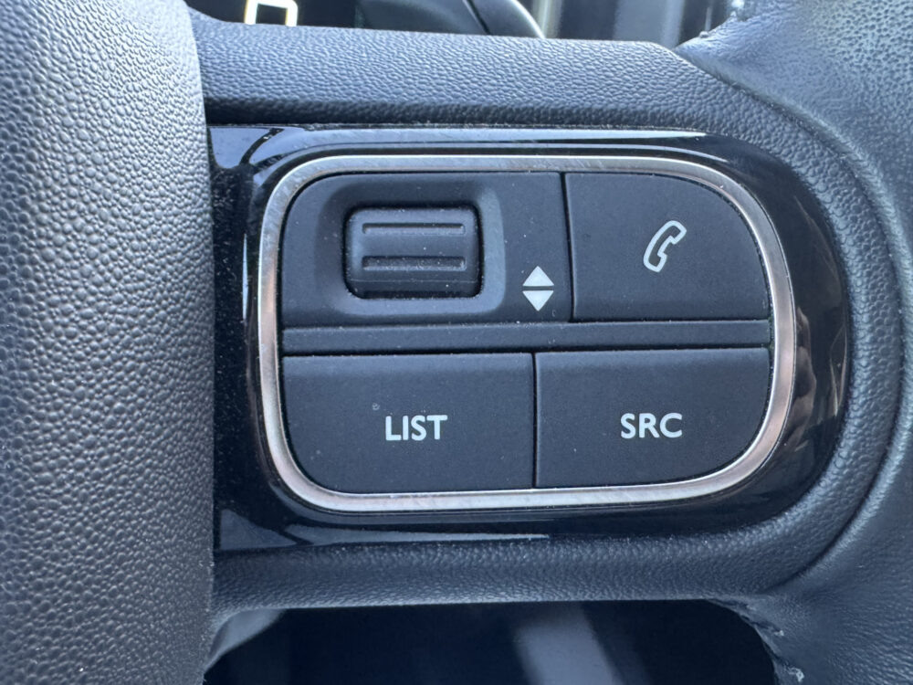 Citroën C5 Aircross 1.2 PureTech Business // NAVI // CAMERA // TREKHAAK // CLIMA // CRUISE // DODENHOEK SENSOR // 12