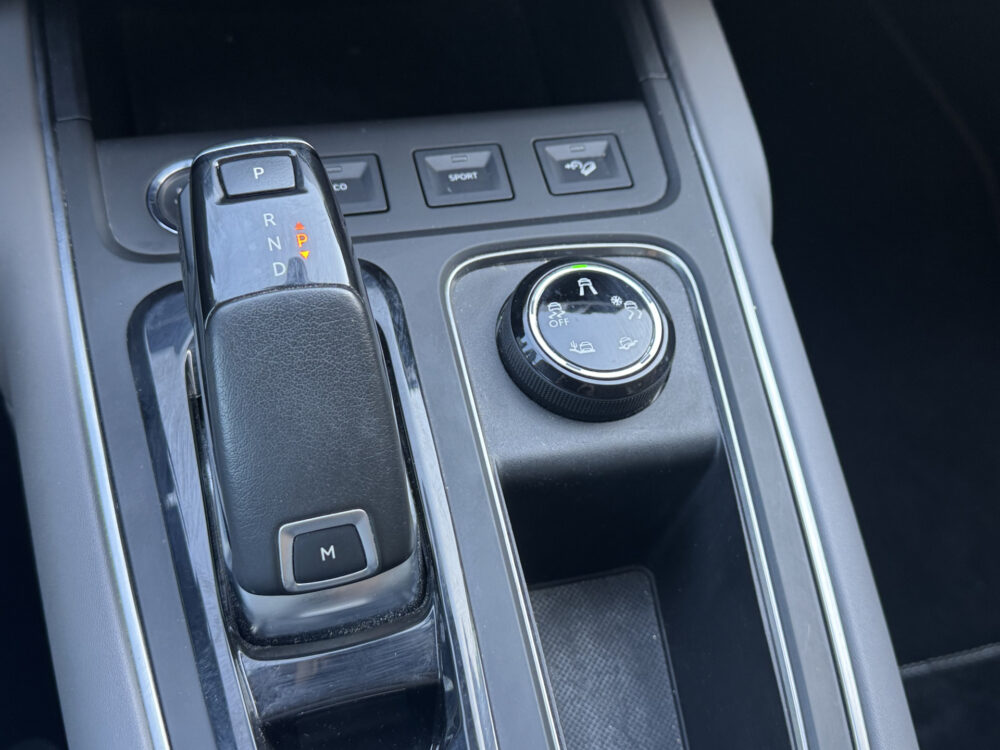 Citroën C5 Aircross 1.2 PureTech Business // NAVI // CAMERA // TREKHAAK // CLIMA // CRUISE // DODENHOEK SENSOR // 25
