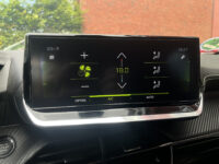 Peugeot 208 1.2 PureTech GT Pack // AFN. TREKHAAK // DODEHOEK // ADAPT. CRUISE // LEDER// ELEK. STOEL // CAMERA // STOELVERWARMING // NAVI+C 64