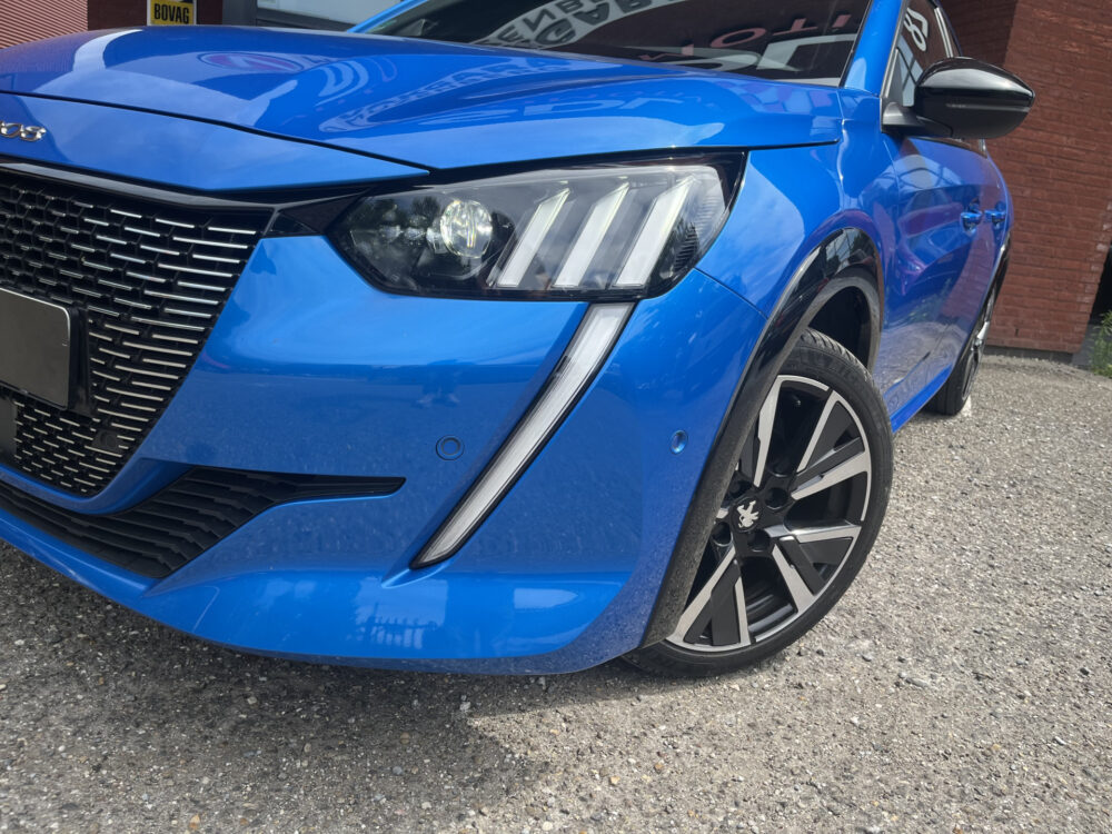 Peugeot 208 1.2 PureTech GT Pack // AFN. TREKHAAK // DODEHOEK // ADAPT. CRUISE // LEDER// ELEK. STOEL // CAMERA // STOELVERWARMING // NAVI+C 9