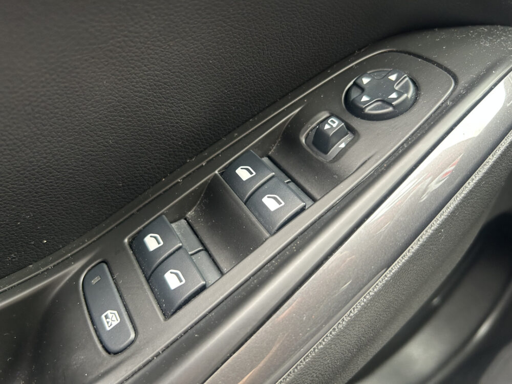 Opel Grandland X 1.6 Turbo Hybrid Ultimate // NAVI // CAMERA V+A // ADAPTIVE CRUISE // APPLE CARPLAY + ANDROID AUTO // STOEL VERWARMING + VERKOEL 23