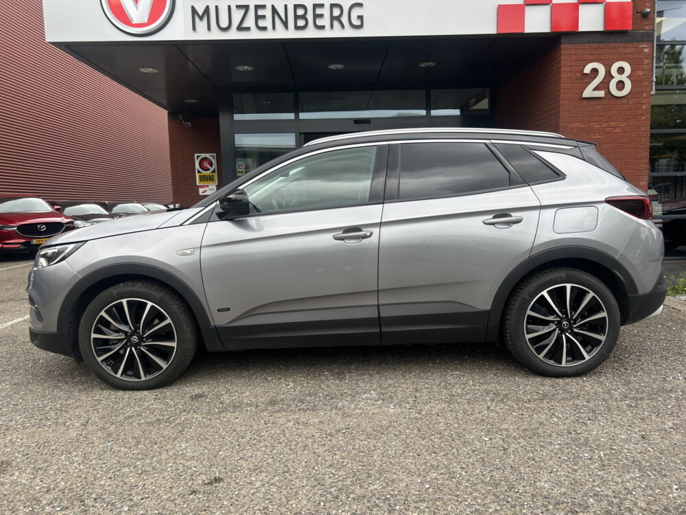 Opel Grandland X 1.6 Turbo Hybrid Ultimate // NAVI // CAMERA V+A // ADAPTIVE CRUISE // APPLE CARPLAY + ANDROID AUTO // STOEL VERWARMING + VERKOEL 3