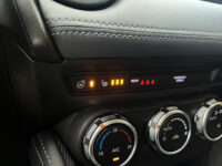 Mazda 2 1.5 Skyactiv-G Signature // LED // DODEHOEK // LEDER-ALCANTARA // CLIMA // STOEL+STUURVERWARMING // NAVI+CARPLAY // 56