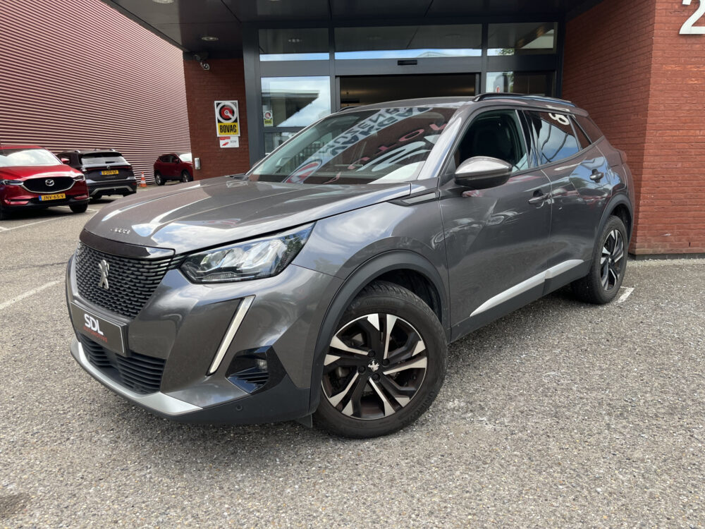 Peugeot 2008 1.2 PureTech Allure // LED // HALF LEDER // 3D COCKPIT // CAMERA+SENSOREN // NAVI+CARPLAY // 1