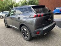 Peugeot 2008 1.2 PureTech Allure // LED // HALF LEDER // 3D COCKPIT // CAMERA+SENSOREN // NAVI+CARPLAY // 32