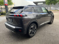 Peugeot 2008 1.2 PureTech Allure // LED // HALF LEDER // 3D COCKPIT // CAMERA+SENSOREN // NAVI+CARPLAY // 36
