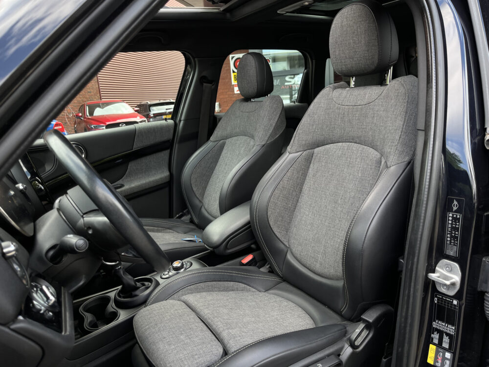 MINI Countryman 1.5 Cooper S E ALL4 Classic // HALF LEDER // SCHUIF-KANTELDAK // KEYLESS // HEAD-UP DISPLAY // ELEK. KLEP // CAMERA+SENSOREN //  18