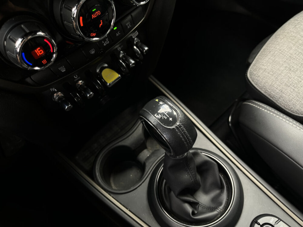 MINI Countryman 1.5 Cooper S E ALL4 Classic // HALF LEDER // SCHUIF-KANTELDAK // KEYLESS // HEAD-UP DISPLAY // ELEK. KLEP // CAMERA+SENSOREN //  28