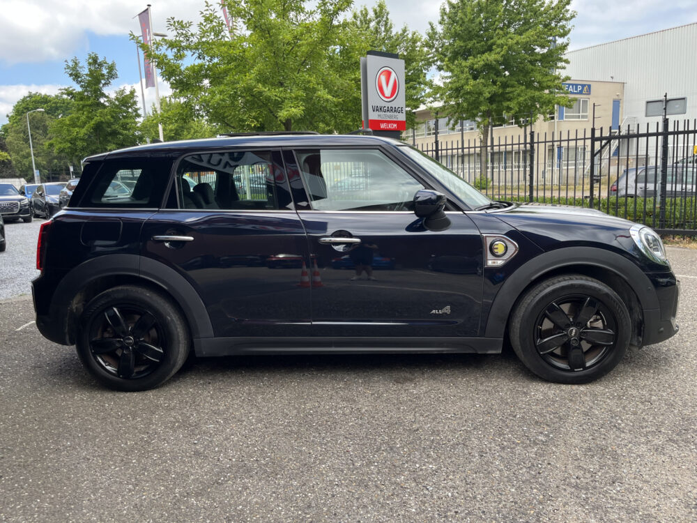 MINI Countryman 1.5 Cooper S E ALL4 Classic // HALF LEDER // SCHUIF-KANTELDAK // KEYLESS // HEAD-UP DISPLAY // ELEK. KLEP // CAMERA+SENSOREN //  9