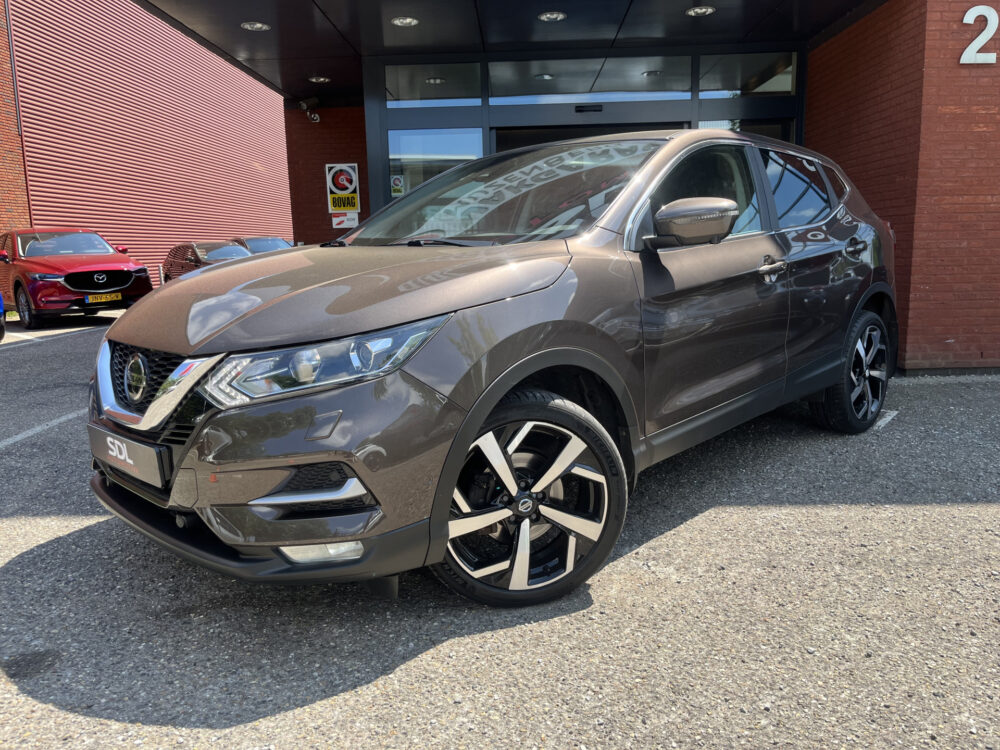 Nissan QASHQAI 1.3 DIG-T N-Connecta // ADAPT. CRUISE // 360 CAMERA+SENSOREN // KEYLESS // DODEHOEK // TREKHAAK // NAVI+CARPLAY // STOELVERWARMI 1