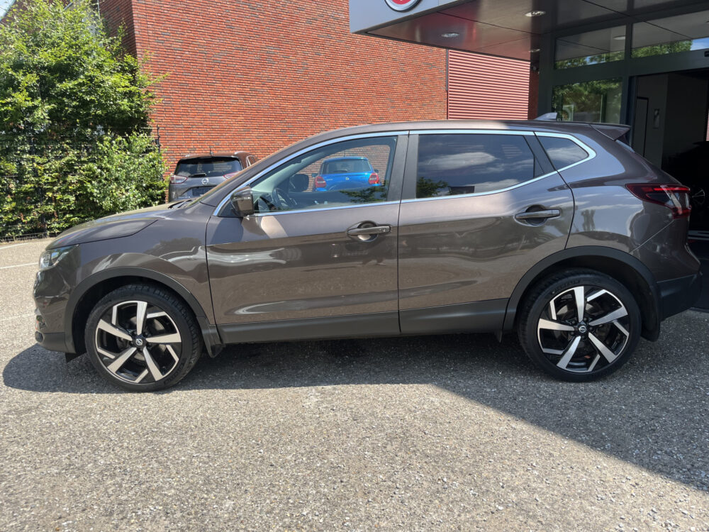 Nissan QASHQAI 1.3 DIG-T N-Connecta // ADAPT. CRUISE // 360 CAMERA+SENSOREN // KEYLESS // DODEHOEK // TREKHAAK // NAVI+CARPLAY // STOELVERWARMI 2