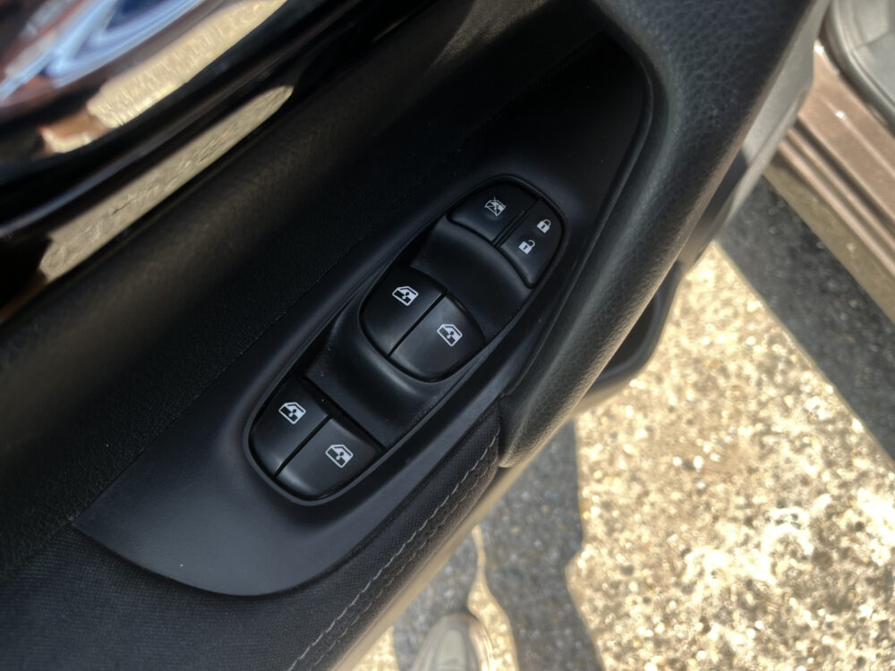 Nissan QASHQAI 1.3 DIG-T N-Connecta // ADAPT. CRUISE // 360 CAMERA+SENSOREN // KEYLESS // DODEHOEK // TREKHAAK // NAVI+CARPLAY // STOELVERWARMI 20