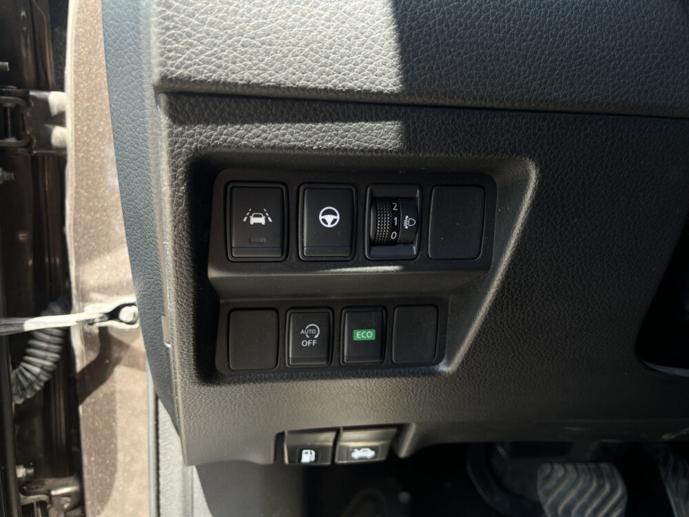 Nissan QASHQAI 1.3 DIG-T N-Connecta // ADAPT. CRUISE // 360 CAMERA+SENSOREN // KEYLESS // DODEHOEK // TREKHAAK // NAVI+CARPLAY // STOELVERWARMI 22