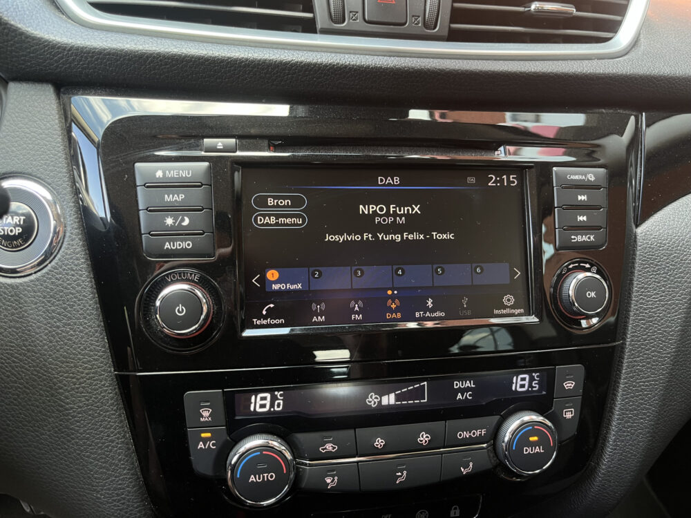 Nissan QASHQAI 1.3 DIG-T N-Connecta // ADAPT. CRUISE // 360 CAMERA+SENSOREN // KEYLESS // DODEHOEK // TREKHAAK // NAVI+CARPLAY // STOELVERWARMI 28
