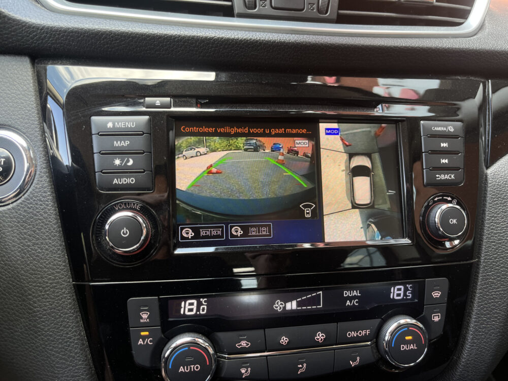 Nissan QASHQAI 1.3 DIG-T N-Connecta // ADAPT. CRUISE // 360 CAMERA+SENSOREN // KEYLESS // DODEHOEK // TREKHAAK // NAVI+CARPLAY // STOELVERWARMI 31