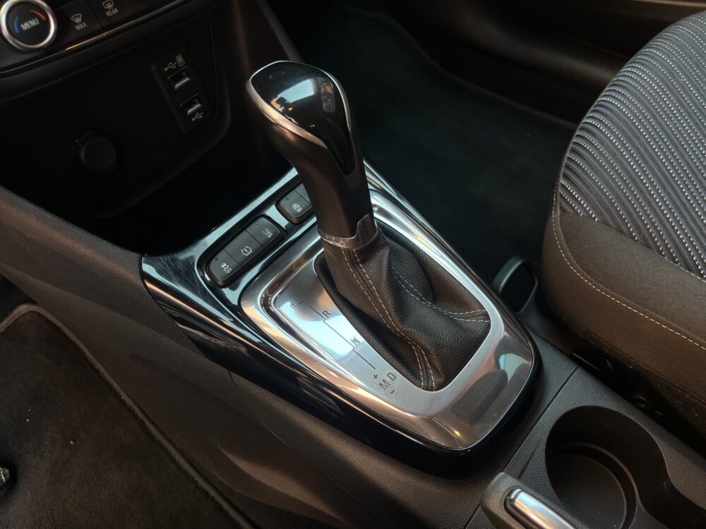 Opel Crossland X 1.2 Turbo Innovation // CAMERA+SENSOREN // NAVI+CARPLAY // CLIMA // CRUISE // 21