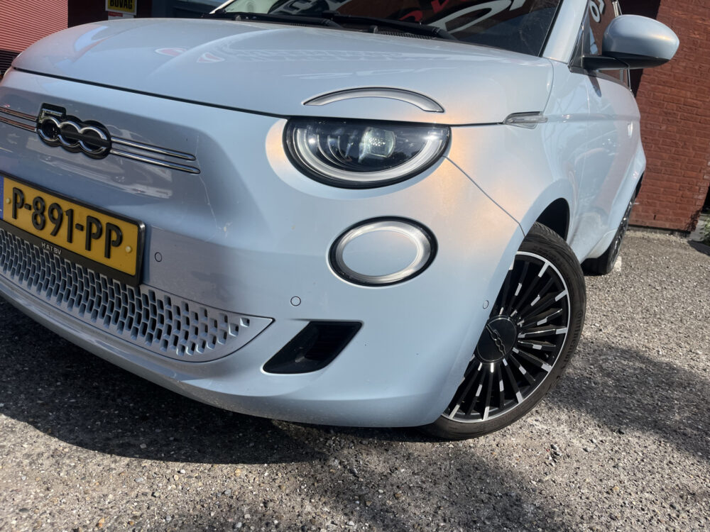 Fiat 500C La Prima 42 kWh SOH 92%!! // CABRIO // ADAPTIEVE CRUISE // PARKEERCAMERA // NAVI+CARPLAY // KEYLESS // LED // 11