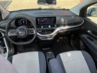 Fiat 500C La Prima 42 kWh SOH 92%!! // CABRIO // ADAPTIEVE CRUISE // PARKEERCAMERA // NAVI+CARPLAY // KEYLESS // LED // 51