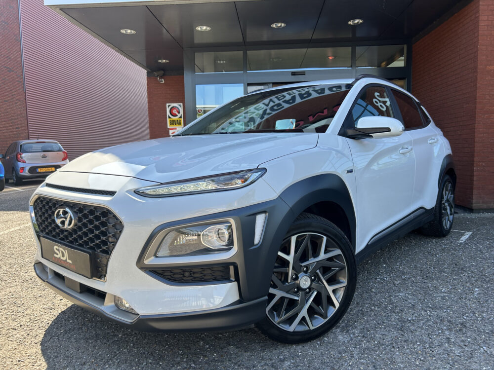 Hyundai KONA 1.6 GDI HEV Premium // FULL LED // NAVI + CARPLAY // ELEK. STOELEN // KEYLESS // ADAPTIVE CRUISE // STOEL VERWARMING + VERKOELIN 1