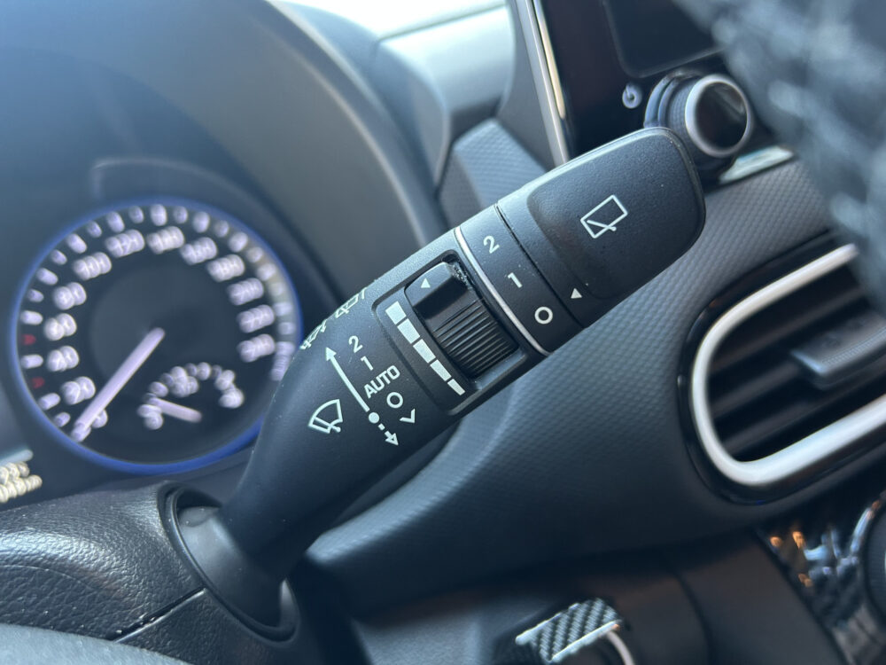 Hyundai KONA 1.6 GDI HEV Premium // FULL LED // NAVI + CARPLAY // ELEK. STOELEN // KEYLESS // ADAPTIVE CRUISE // STOEL VERWARMING + VERKOELIN 12