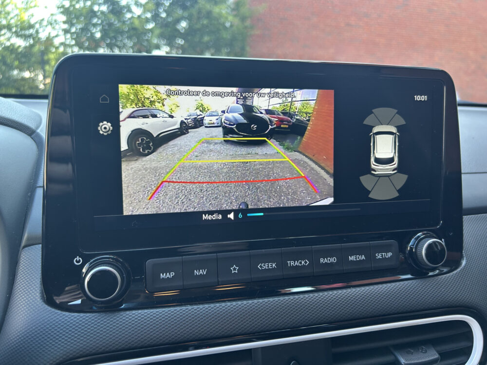 Hyundai KONA 1.6 GDI HEV Premium // FULL LED // NAVI + CARPLAY // ELEK. STOELEN // KEYLESS // ADAPTIVE CRUISE // STOEL VERWARMING + VERKOELIN 16