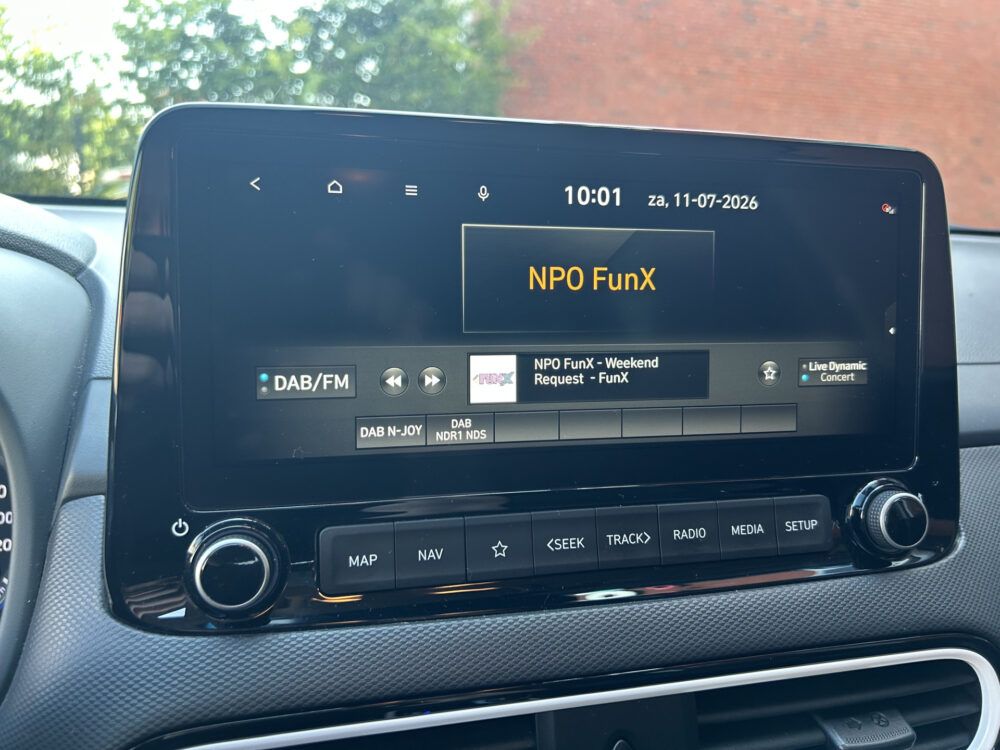 Hyundai KONA 1.6 GDI HEV Premium // FULL LED // NAVI + CARPLAY // ELEK. STOELEN // KEYLESS // ADAPTIVE CRUISE // STOEL VERWARMING + VERKOELIN 18