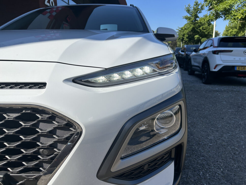 Hyundai KONA 1.6 GDI HEV Premium // FULL LED // NAVI + CARPLAY // ELEK. STOELEN // KEYLESS // ADAPTIVE CRUISE // STOEL VERWARMING + VERKOELIN 28