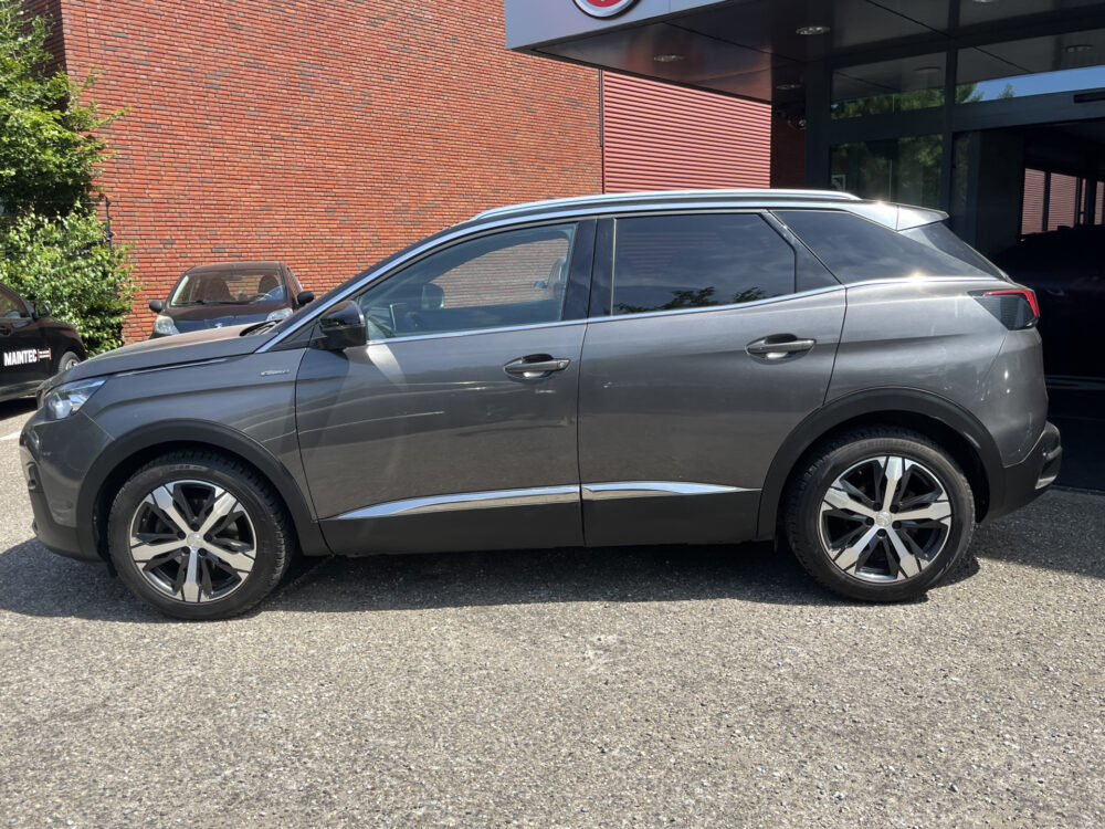 Peugeot 3008 1.2 PureTech GT Line // DODEHOEK // HALF LEDER // CAMERA+SENSOREN // NAVI+CARPLAY // LED // 2