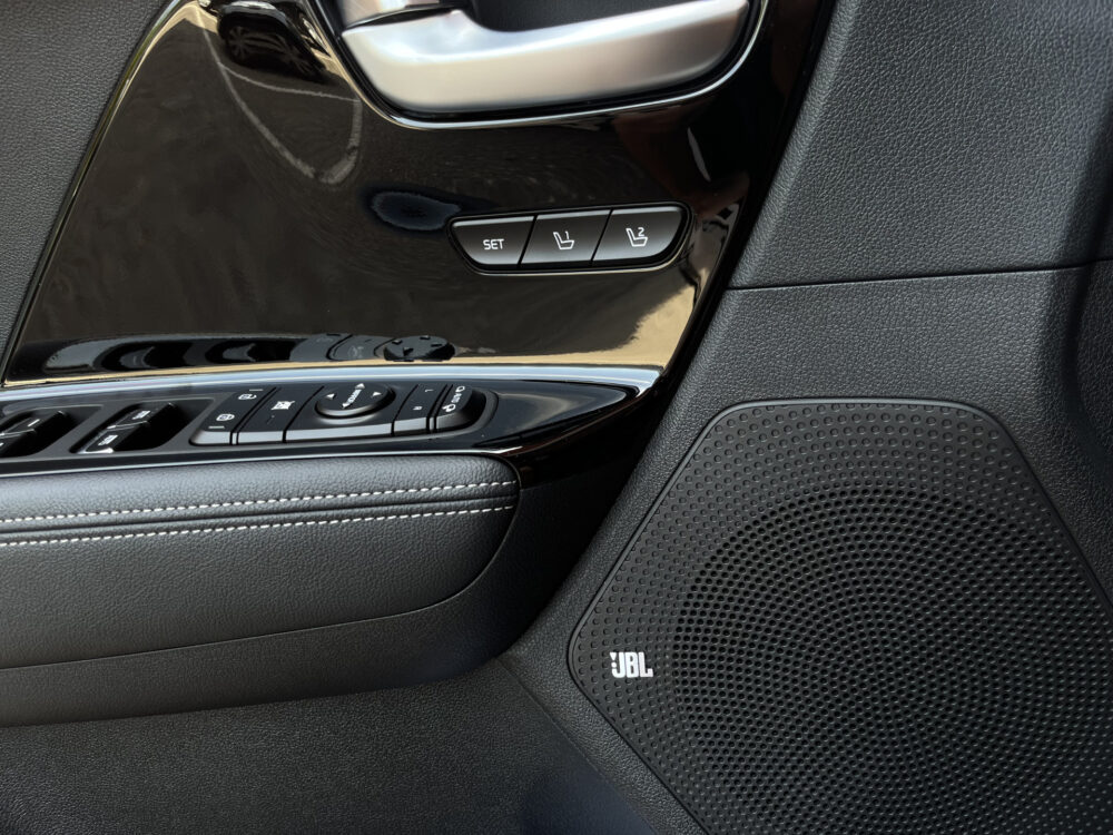 Kia Niro 1.6 GDi Hybrid ExecutiveLine // SCHUIF-KANTELDAK // LEDER // ELEK.STOEL+GEHEUGEN // DODEHOEK // JBL // KEYLESS // STOELVERKOELIN 22