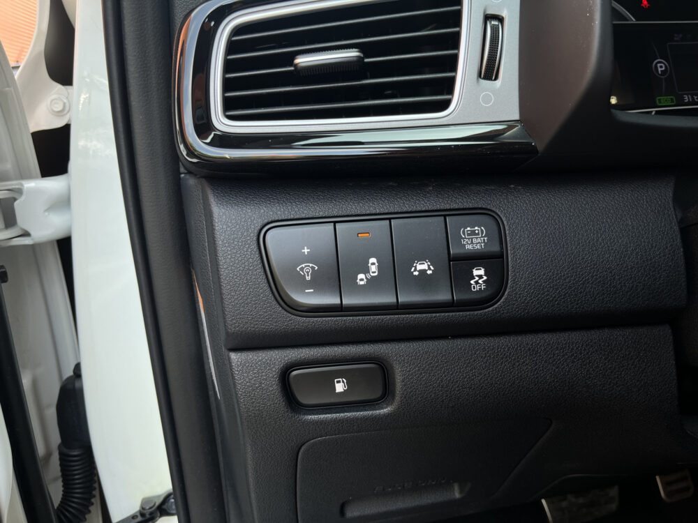 Kia Niro 1.6 GDi Hybrid ExecutiveLine // SCHUIF-KANTELDAK // LEDER // ELEK.STOEL+GEHEUGEN // DODEHOEK // JBL // KEYLESS // STOELVERKOELIN 23