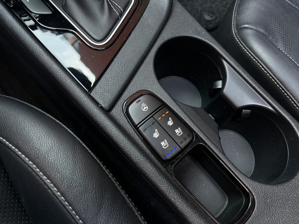 Kia Niro 1.6 GDi Hybrid ExecutiveLine // SCHUIF-KANTELDAK // LEDER // ELEK.STOEL+GEHEUGEN // DODEHOEK // JBL // KEYLESS // STOELVERKOELIN 27
