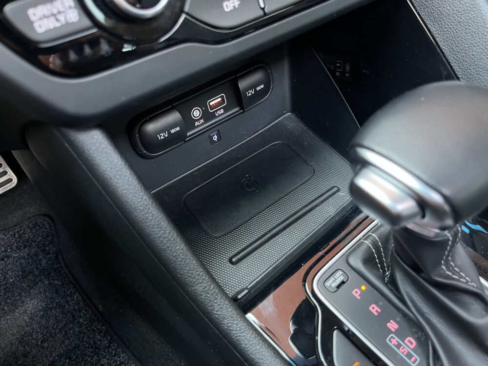 Kia Niro 1.6 GDi Hybrid ExecutiveLine // SCHUIF-KANTELDAK // LEDER // ELEK.STOEL+GEHEUGEN // DODEHOEK // JBL // KEYLESS // STOELVERKOELIN 28