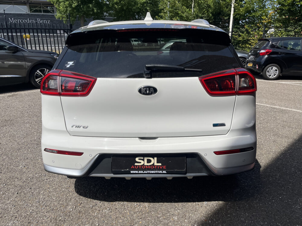 Kia Niro 1.6 GDi Hybrid ExecutiveLine // SCHUIF-KANTELDAK // LEDER // ELEK.STOEL+GEHEUGEN // DODEHOEK // JBL // KEYLESS // STOELVERKOELIN 6