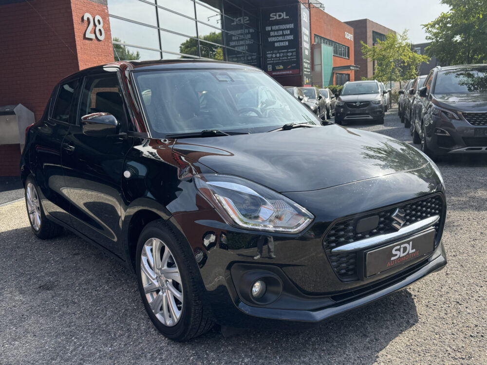 Suzuki Swift 1.2 Style Smart Hybrid // NAVI // CAMERA // STOELVERWARMING // ADAPTIVE CRUISE // AIRCO // 2