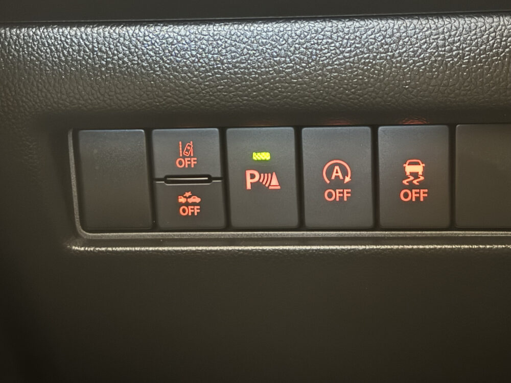 Suzuki Swift 1.2 Style Smart Hybrid // NAVI // CAMERA // STOELVERWARMING // ADAPTIVE CRUISE // AIRCO // 23