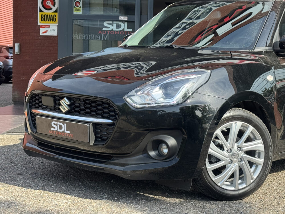 Suzuki Swift 1.2 Style Smart Hybrid // NAVI // CAMERA // STOELVERWARMING // ADAPTIVE CRUISE // AIRCO // 5