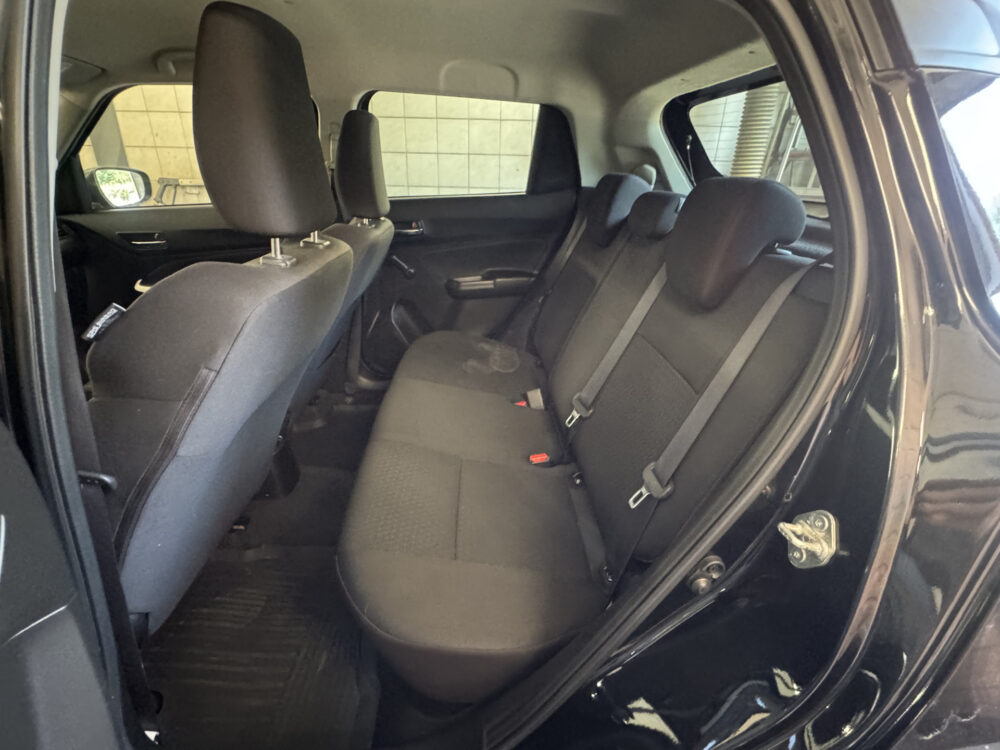 Suzuki Swift 1.2 Style Smart Hybrid // NAVI // CAMERA // STOELVERWARMING // ADAPTIVE CRUISE // AIRCO // 9