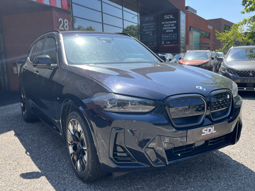 BMW iX3 High Executive 80 kWh 100%SOH!! // SHADOW LINE PACK // M-PAKKET // NAVI // HARMAN KARDON AUDIO // MEMORY SEATS // PANO-SCHUIF-KA 2