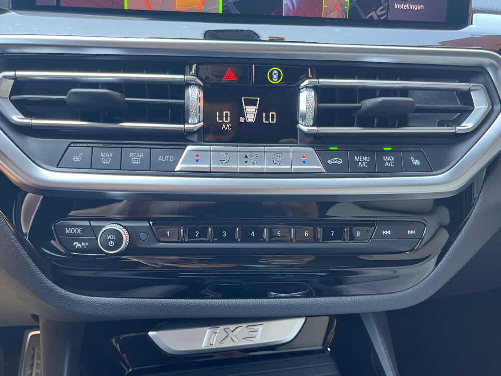 BMW iX3 High Executive 80 kWh 100%SOH!! // SHADOW LINE PACK // M-PAKKET // NAVI // HARMAN KARDON AUDIO // MEMORY SEATS // PANO-SCHUIF-KA 23