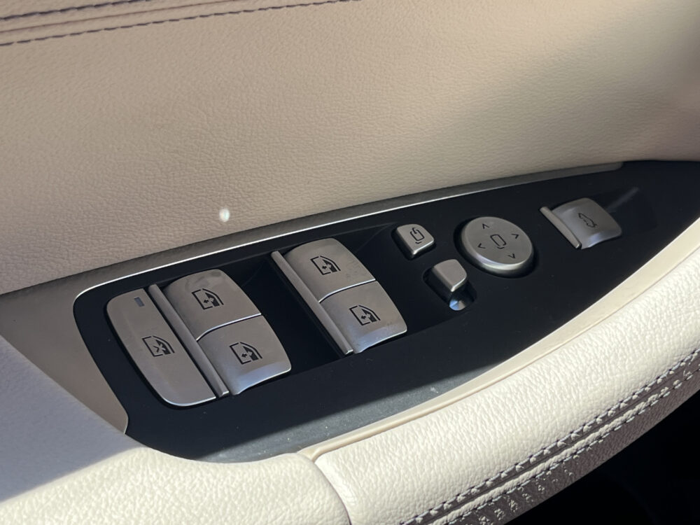 BMW iX3 High Executive 80 kWh 100%SOH!! // SHADOW LINE PACK // M-PAKKET // NAVI // HARMAN KARDON AUDIO // MEMORY SEATS // PANO-SCHUIF-KA 32
