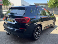 BMW X3 xDrive20i High Executive // NAVI // CAMERA // TREKHAAK // PANO -SCHUIF KANTELDAK // M-PAKKET!! // 44
