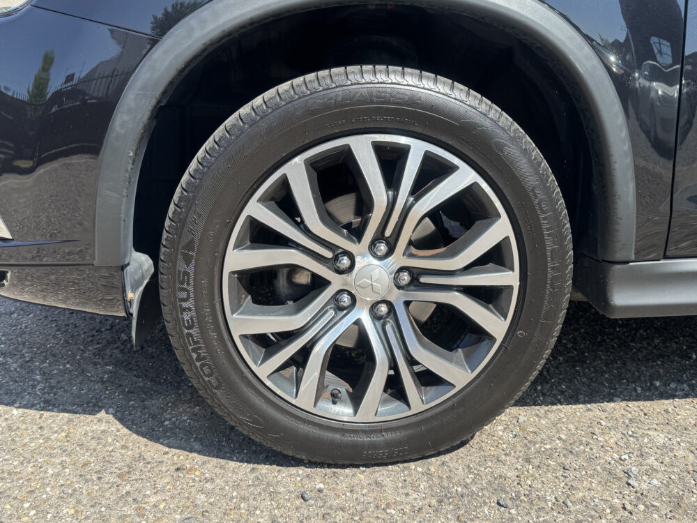 Mitsubishi ASX 1.6 Cleartec Connect Pro // NAVI // CAMERA // TREKHAAK // CLIMA // CRUISE // APPLE CARPLAY - ANDROID AUTO // KEY LESS ENTRY // 7