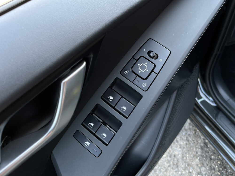 Kia Niro 1.6 GDi Hybrid DynamicLine // ADAPT. CRUISE // LED // CAMERA+SENSOREN // NAVI+CARPLAY // STUUR+STOELVERWARMING // 15