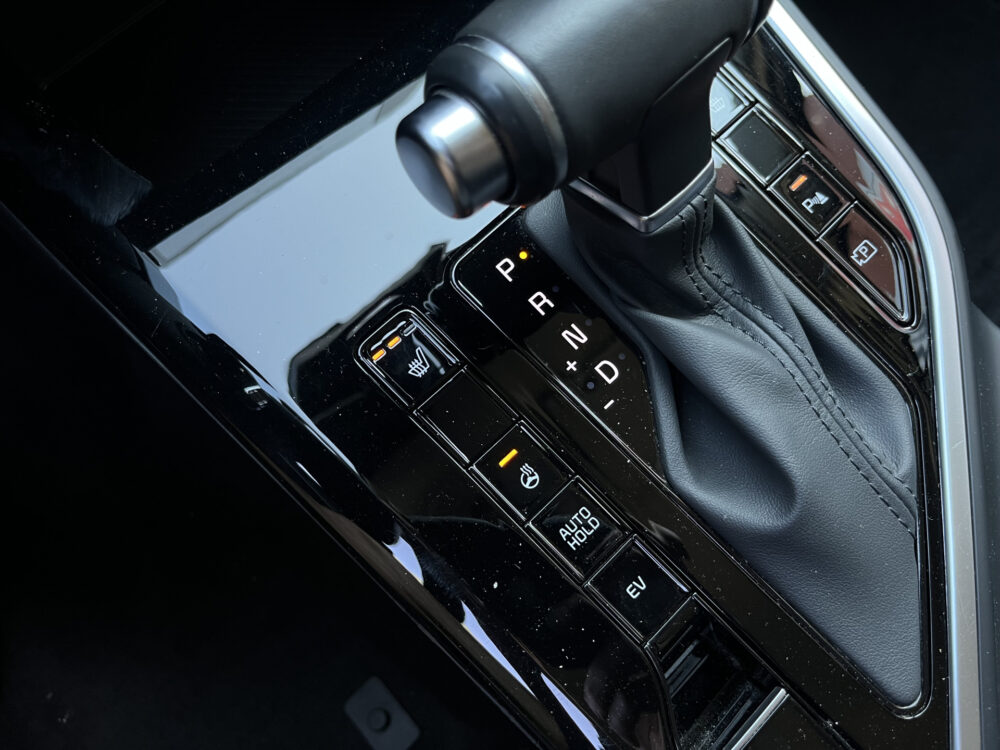 Kia Niro 1.6 GDi Hybrid DynamicLine // ADAPT. CRUISE // LED // CAMERA+SENSOREN // NAVI+CARPLAY // STUUR+STOELVERWARMING // 21