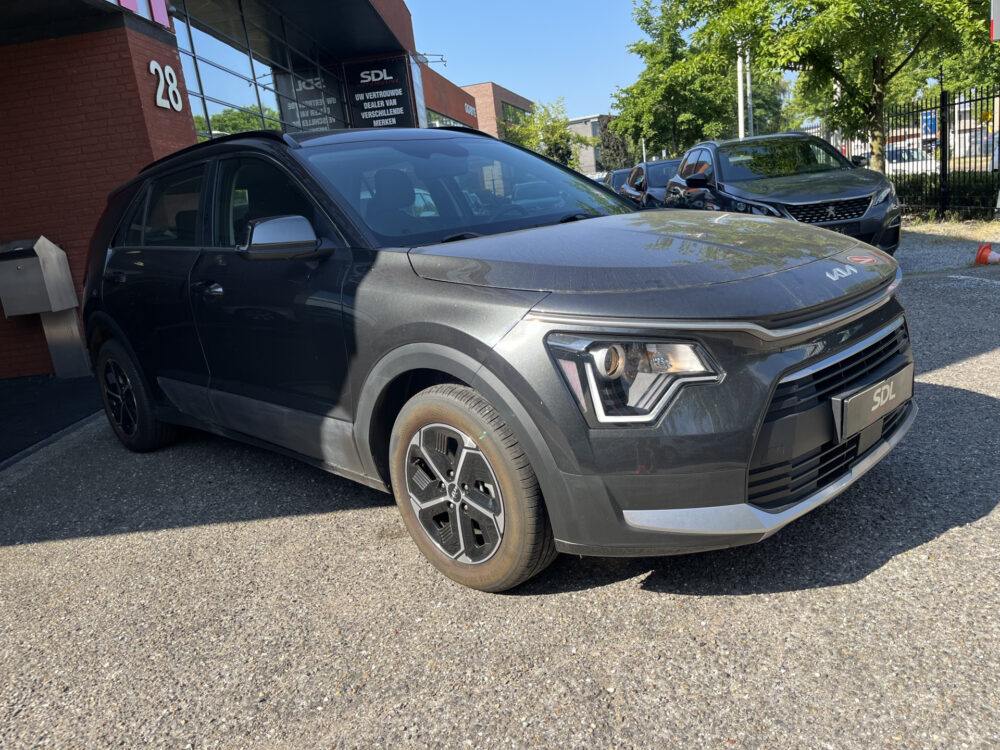 Kia Niro 1.6 GDi Hybrid DynamicLine // ADAPT. CRUISE // LED // CAMERA+SENSOREN // NAVI+CARPLAY // STUUR+STOELVERWARMING // 5