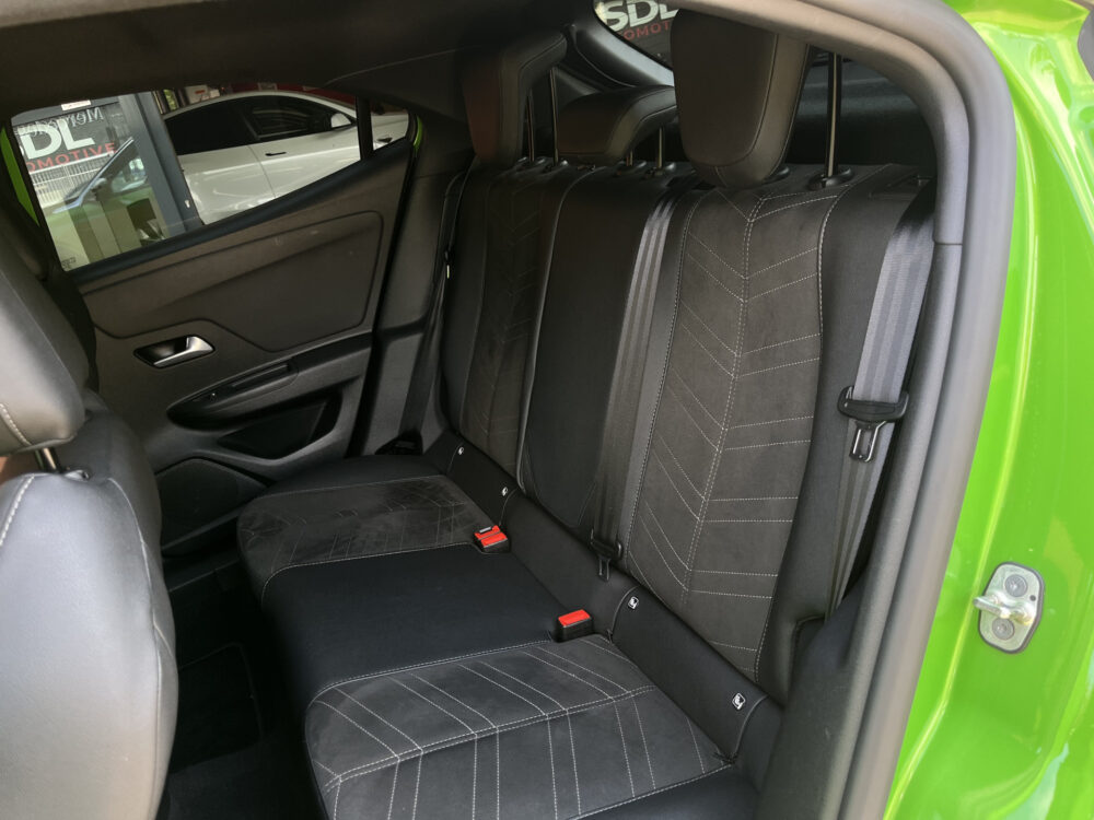 Opel Mokka 1.2 Turbo Ultimate // ADAPT. CRUISE // DODEHOEK // KEYLESS // CAMERA // LEDER-ALCANTARA // NAVI+CARPLAY // 16