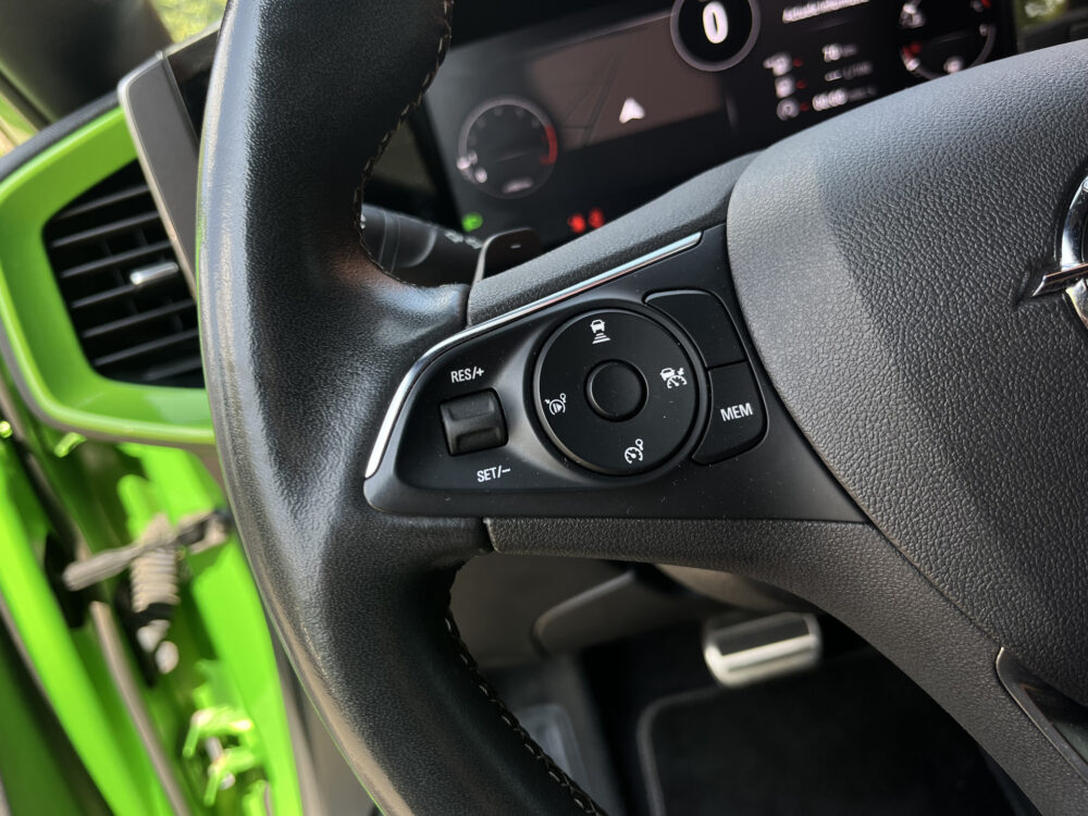 Opel Mokka 1.2 Turbo Ultimate // ADAPT. CRUISE // DODEHOEK // KEYLESS // CAMERA // LEDER-ALCANTARA // NAVI+CARPLAY // 21