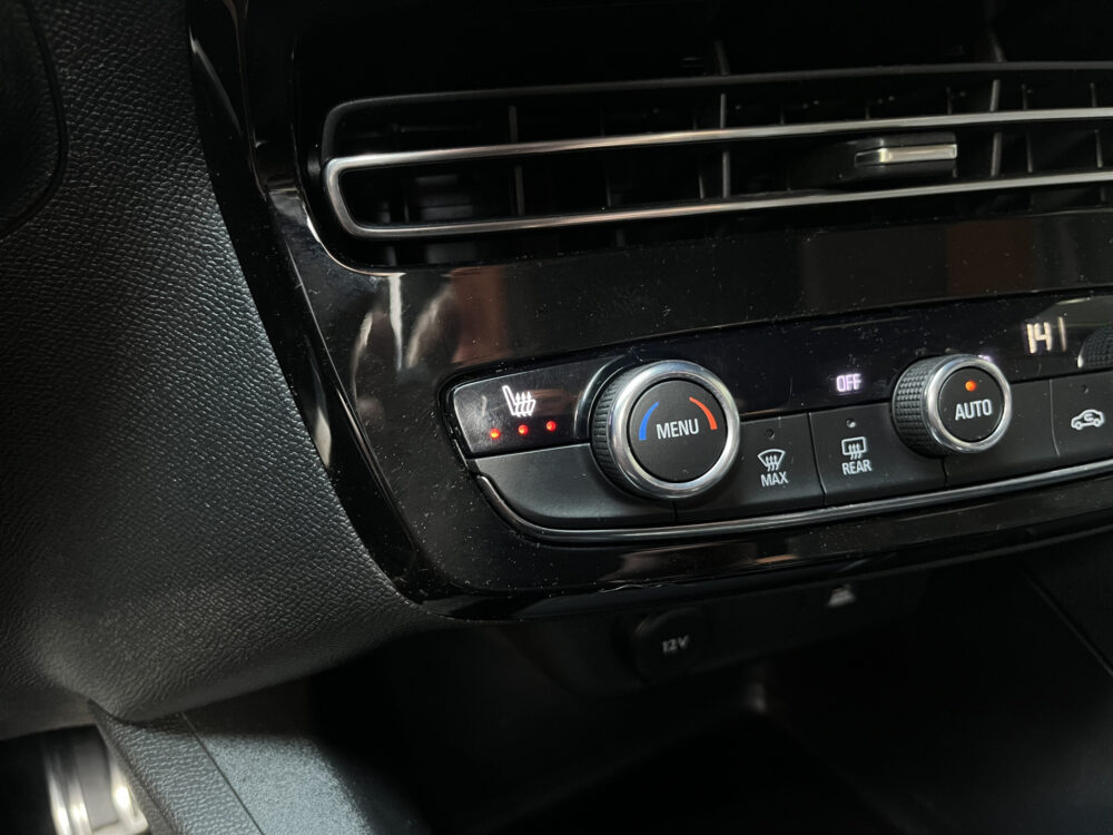 Opel Mokka 1.2 Turbo Ultimate // ADAPT. CRUISE // DODEHOEK // KEYLESS // CAMERA // LEDER-ALCANTARA // NAVI+CARPLAY // 26